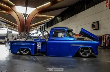 Grafika promocyjna wydarzenia Początek Sezonu C.S. Klasyków 2026 — spotkanie klasycznych aut w Mińsku Mazowieckim