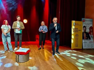 W Mińsku Mazowieckim eko lekcja zamieniła się w koncert i taneczny trening