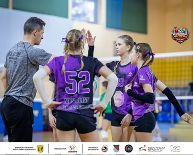 Mińskie siatkarki zrobiły mocny krok. Osiem drużyn MKS Olimp w półfinale