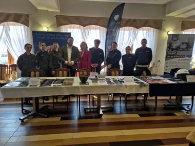 Motocykl policji przyciągnął tłum na targach w Mińsku Mazowieckim